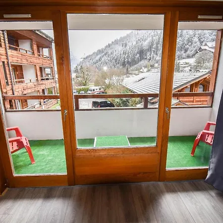 Apartment L'enchalpe: Ski-in With Pool And Mountain Views Saint-Jean-d'Aulps